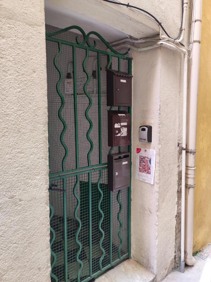 Bilocale Nella Vecchia Citta' Di Mentone Apartment ภายนอก รูปภาพ